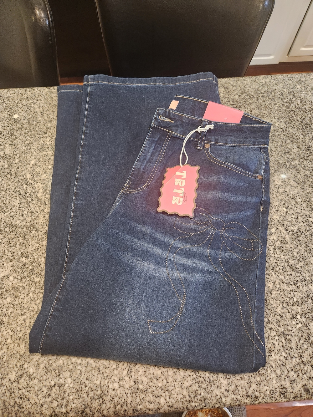 Tractr Dark Wash Bow High Waisted Wide Leg Jeans - Picture 2 of 7